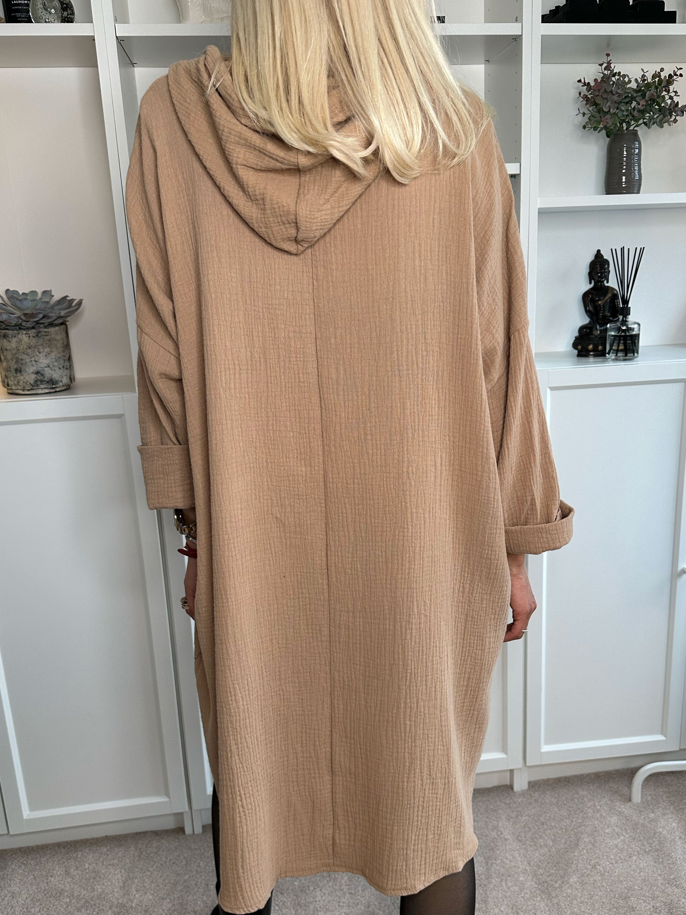 Anicha - Blød kjole i bomuld med hætte